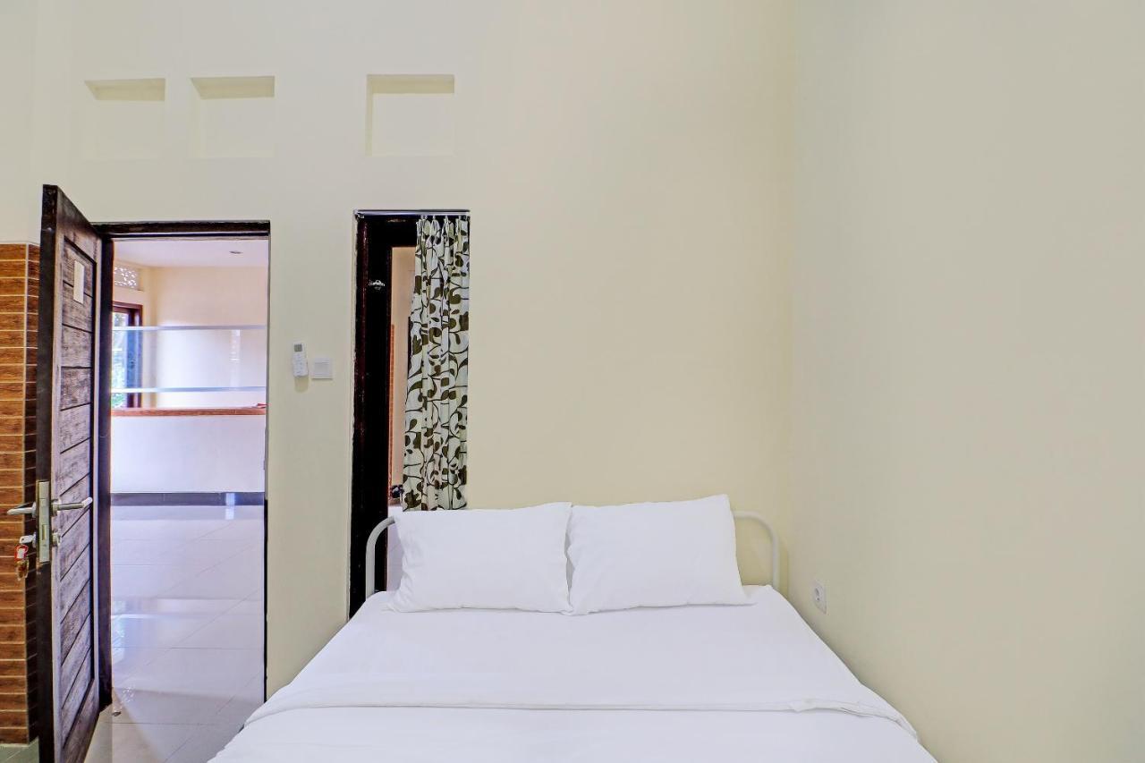 Oyo 91864 Holistic Stay Jimbaran ภายนอก รูปภาพ