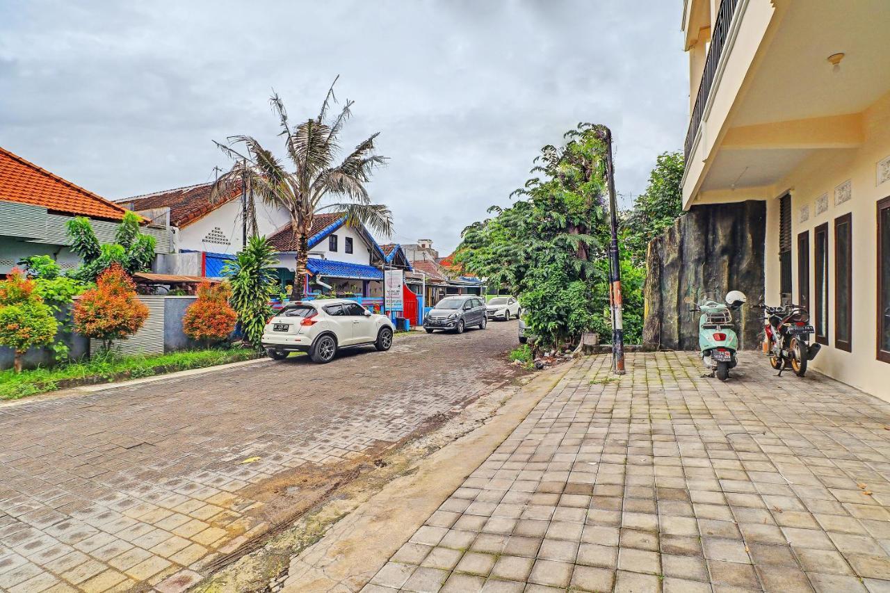 Oyo 91864 Holistic Stay Jimbaran ภายนอก รูปภาพ